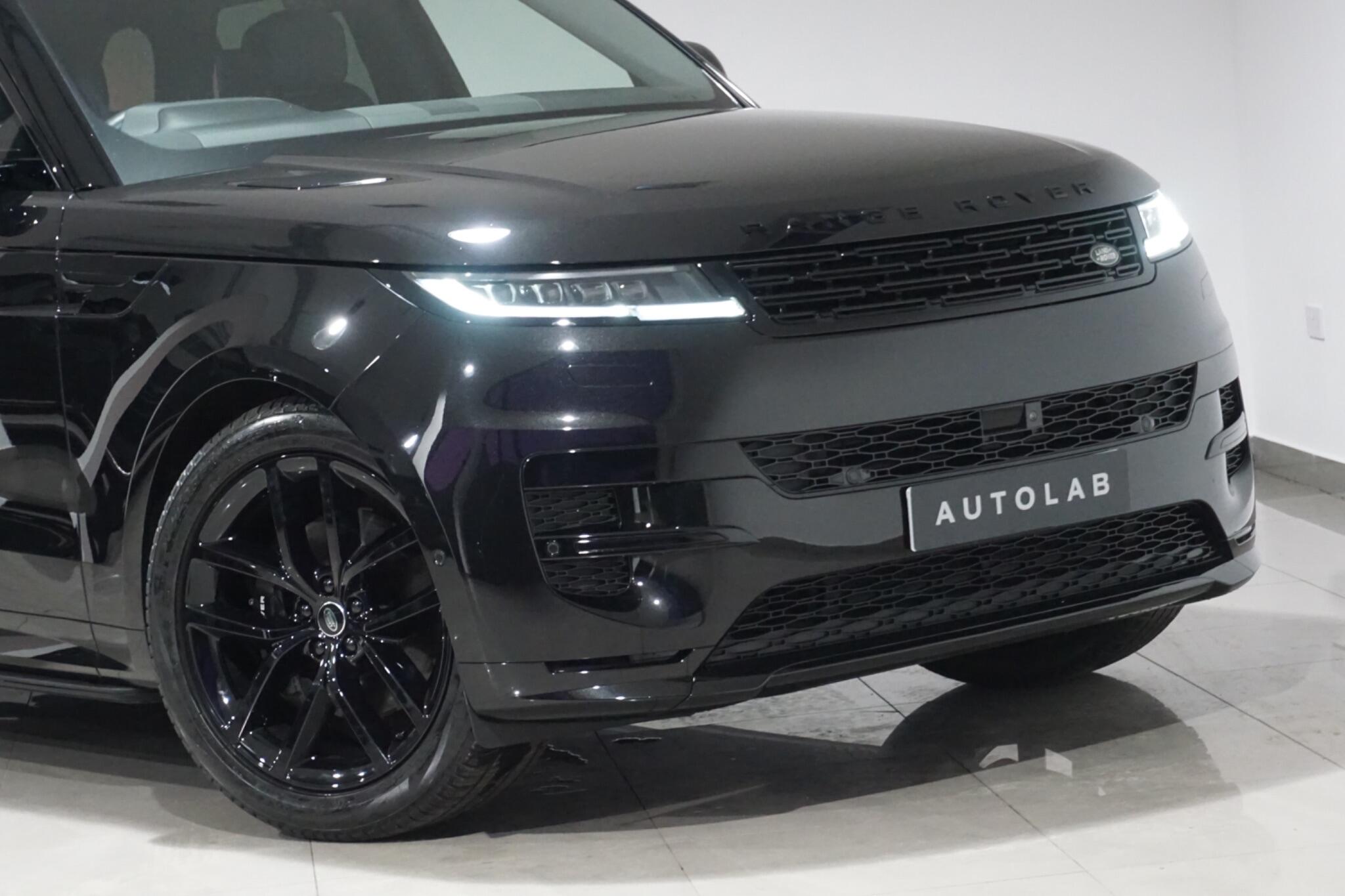 Land Rover Range Rover Sport 3.0 D300 MHEV Dynamic SE SUV 5dr Diesel Auto 4WD Euro 6 (s/s) (300 ps)